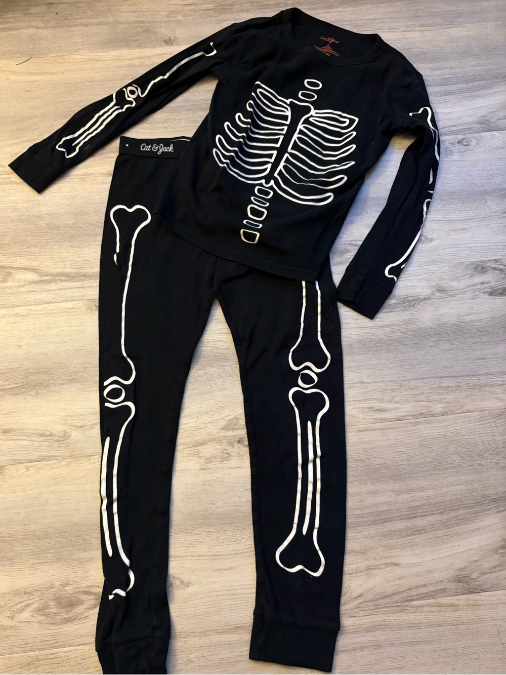 Cat & Jack Glow In Dark Skeleton Black Halloween Pajamas 10